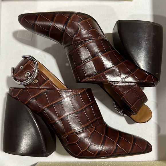 🔥🔥🔥NEW Chloe Croc-Embossed Leather Brown Ankle Boots Heels - Picture 12 of 16